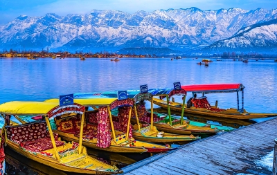 Kashmir Tour Package with Sonmarg, Gulmarg and Pahalgam - Book Now!